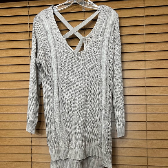 Wishlist Beige Knit V Neck Sweater top Size Small/Medium - Picture 6 of 8